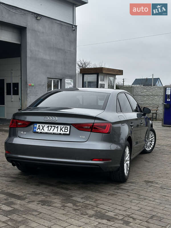 Седан Audi A3 2016 в Харкові