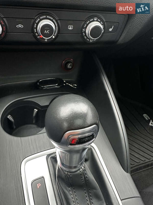 Седан Audi A3 2016 в Харкові