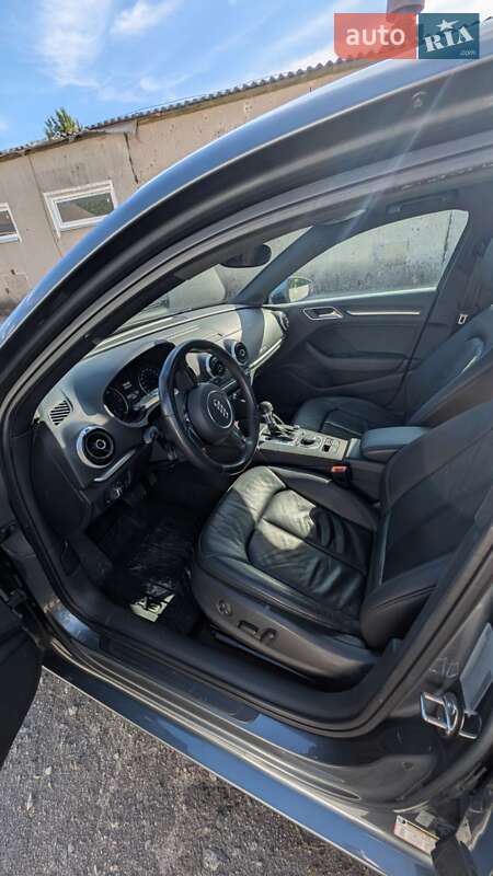 Седан Audi A3 2014 в Горишних Плавнях