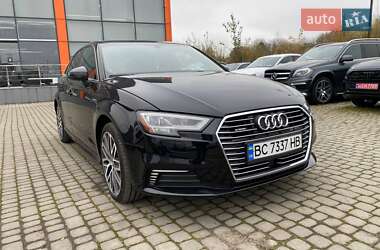 Хэтчбек Audi A3 2018 в Львове