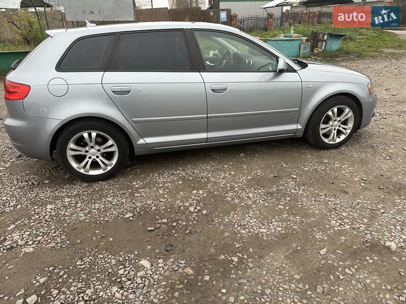 Хэтчбек Audi A3 2012 в Ровно