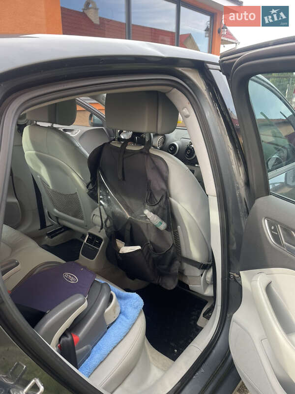 Седан Audi A3 2015 в Виноградове