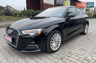 Хэтчбек Audi A3 2016 в Луцке
