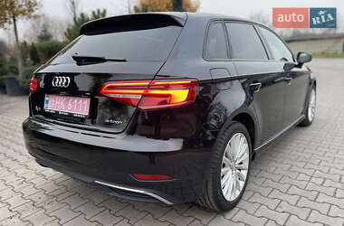 Хэтчбек Audi A3 2016 в Луцке
