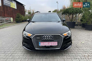 Хэтчбек Audi A3 2016 в Луцке