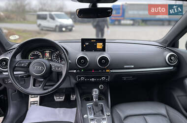 Хэтчбек Audi A3 2016 в Луцке