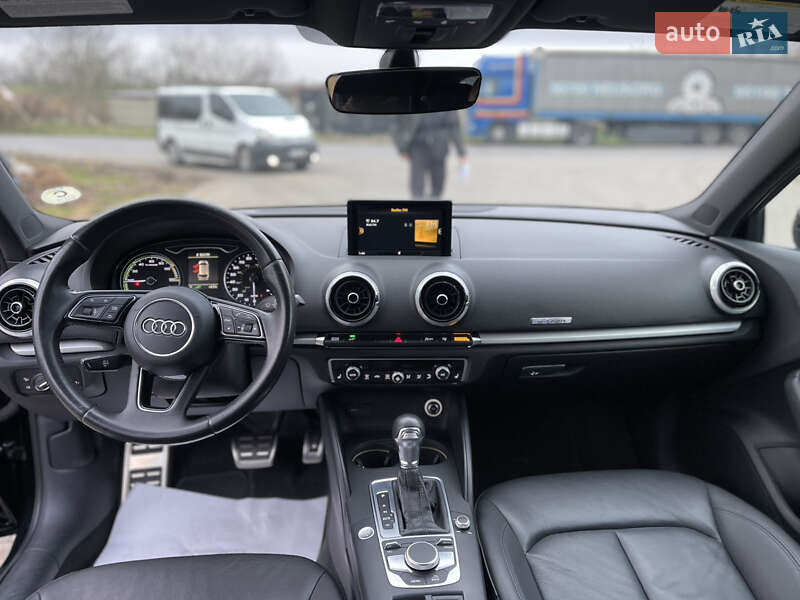Хетчбек Audi A3 2017 в Луцьку фото 16 Хетчбек Audi A3 2017 в Луцьку