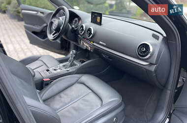 Хэтчбек Audi A3 2016 в Луцке