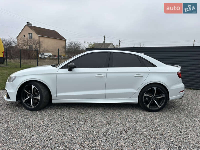Седан Audi A3 2015 в Києві