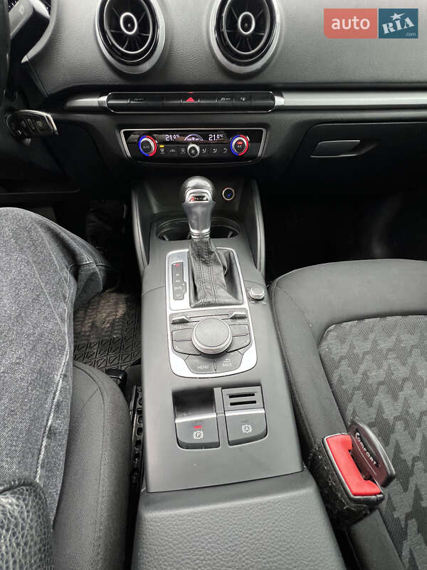 Хетчбек Audi A3 2015 в Харкові