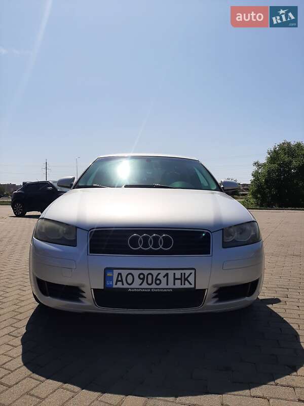Хетчбек Audi A3 2003 в Мукачевому