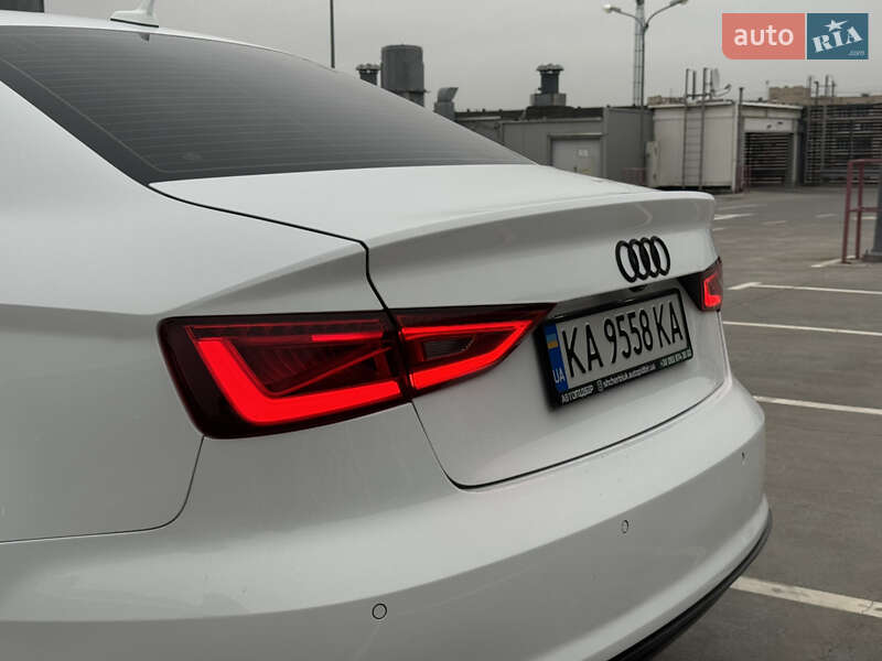 Седан Audi A3 2015 в Києві
