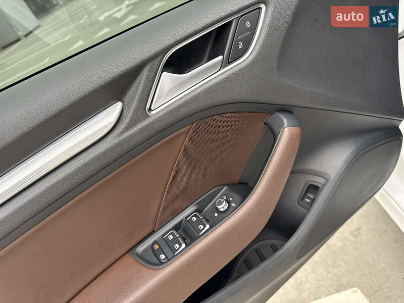 Седан Audi A3 2015 в Києві