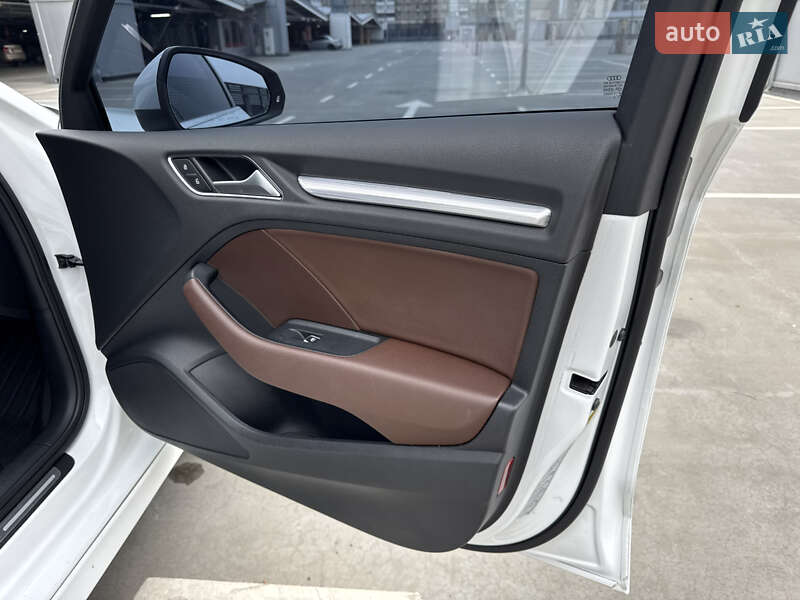 Седан Audi A3 2015 в Києві