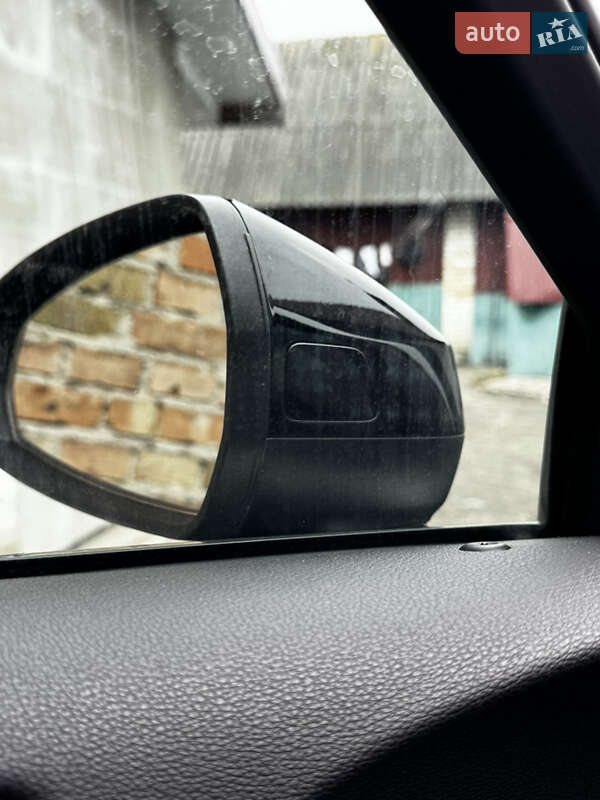 Седан Audi A3 2015 в Львові