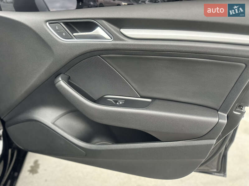 Седан Audi A3 2017 в Киеве фото 15 Седан Audi A3 2017 в Киеве
