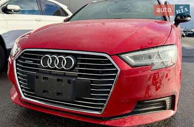 Хэтчбек Audi A3 2018 в Киеве