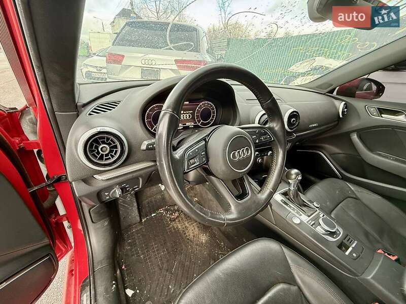 Хетчбек Audi A3 2018 в Києві фото 27 Хетчбек Audi A3 2018 в Києві