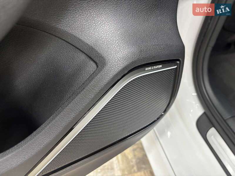 Седан Audi A3 2015 в Києві фото 10 Седан Audi A3 2015 в Києві