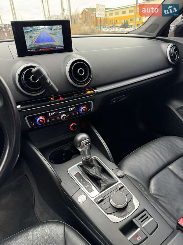 Седан Audi A3 2015 в Киеве