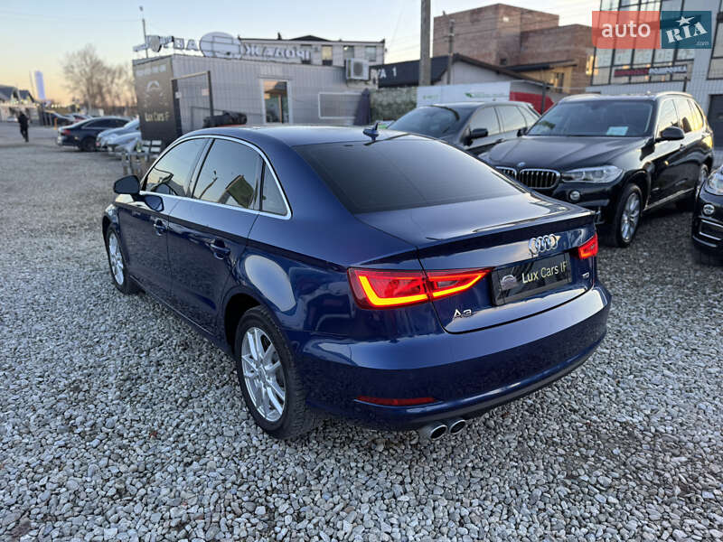 Седан Audi A3 2015 в Ивано-Франковске