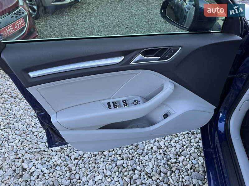 Седан Audi A3 2015 в Ивано-Франковске
