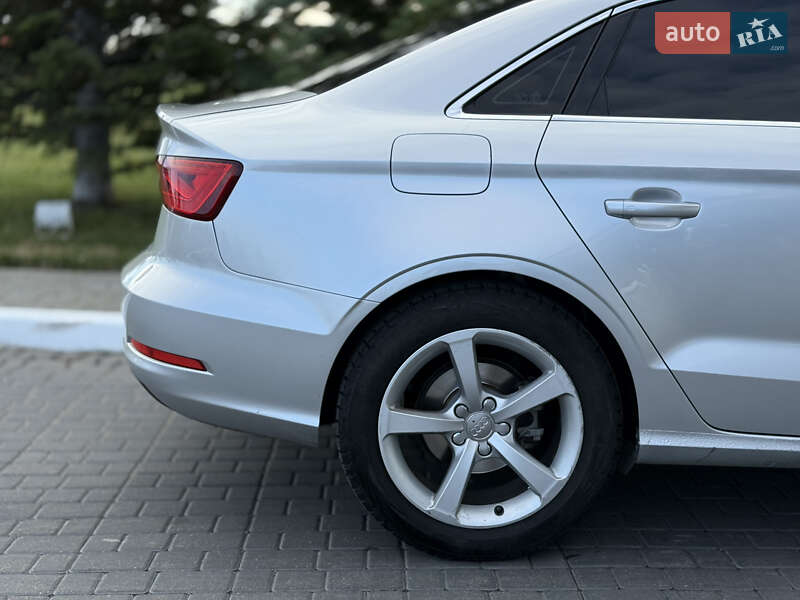 Седан Audi A3 2014 в Одессе