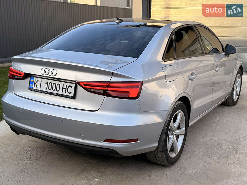 Седан Audi A3 2014 в Києві