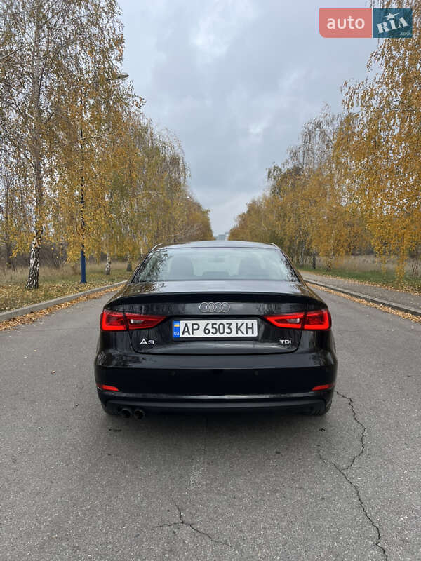 Седан Audi A3 2016 в Запорожье