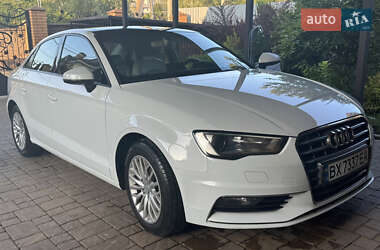 Седан Audi A3 2016 в Хмельницком