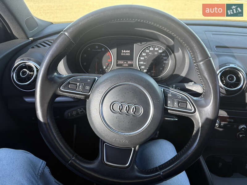 Седан Audi A3 2014 в Тернополі