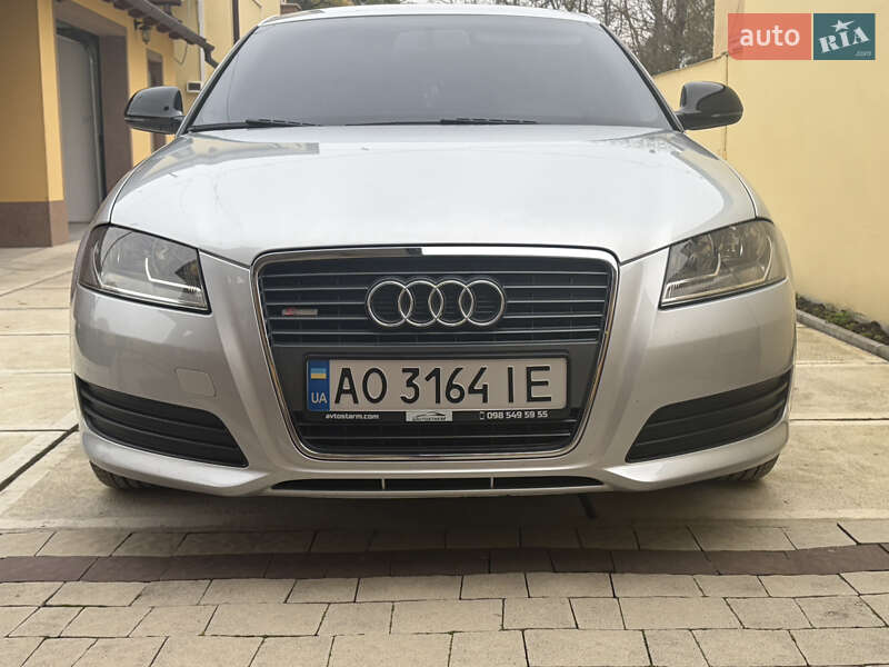 Хетчбек Audi A3 2010 в Береговому фото 2 Хетчбек Audi A3 2010 в Береговому