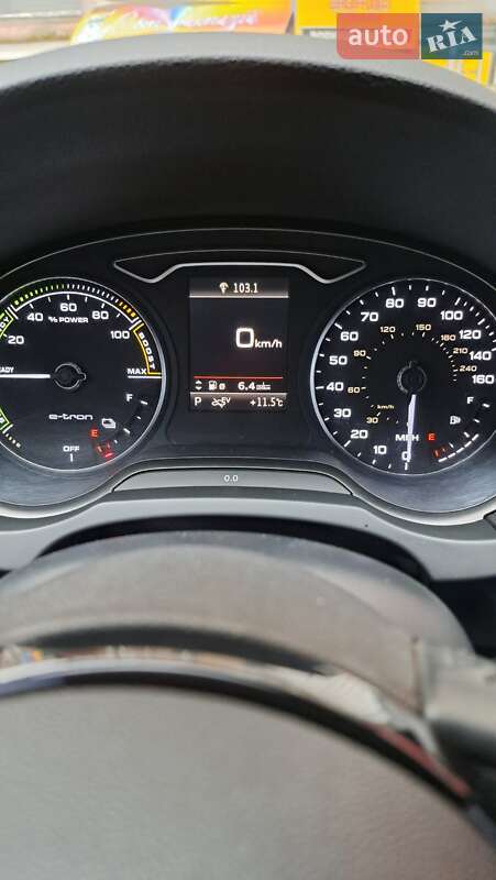 Хэтчбек Audi A3 2017 в Запорожье