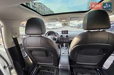 Седан Audi A3 2015 в Львове
