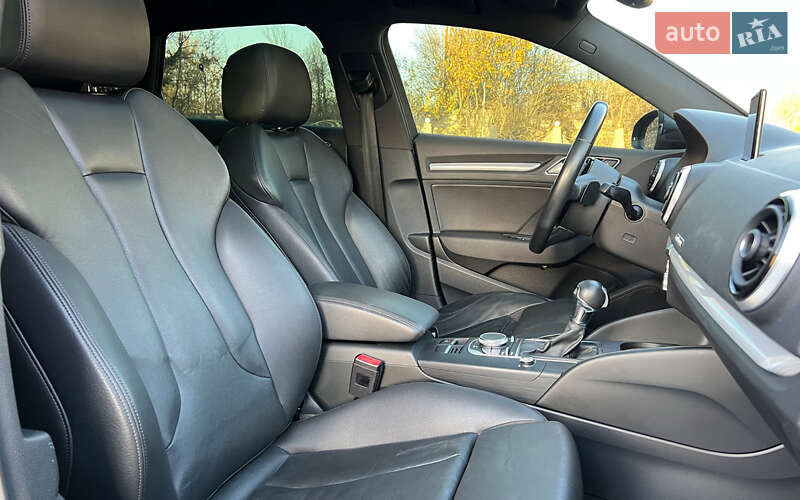 Хэтчбек Audi A3 2015 в Львове