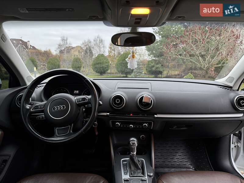 Седан Audi A3 2015 в Киеве