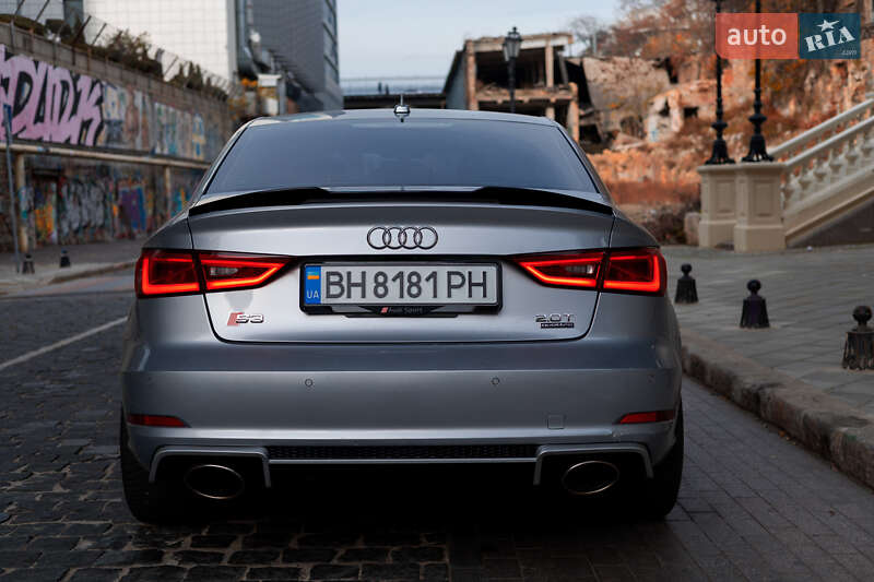 Седан Audi A3 2015 в Одессе