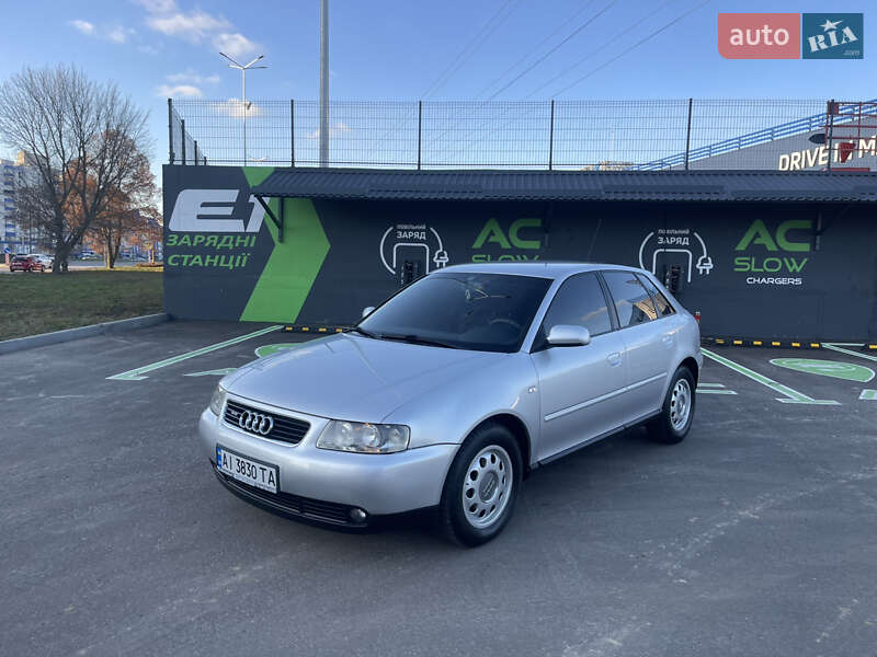 Хэтчбек Audi A3 2001 в Чернигове