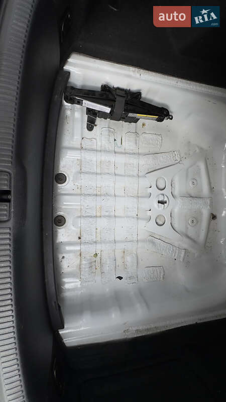 Седан Audi A3 2016 в Львове фото 45 Седан Audi A3 2016 в Львове