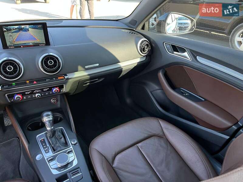 Хэтчбек Audi A3 2016 в Львове