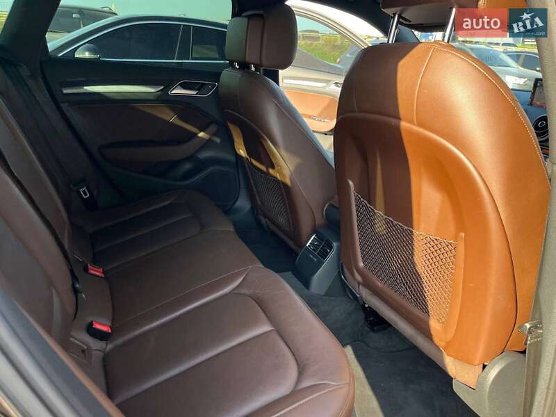 Хэтчбек Audi A3 2016 в Львове