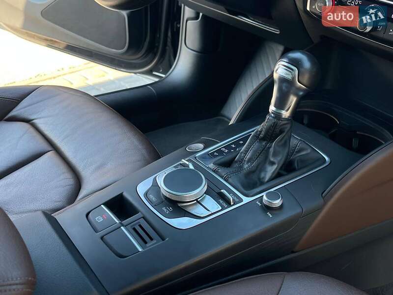 Хэтчбек Audi A3 2016 в Львове