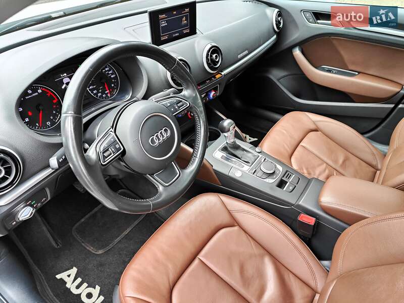 Седан Audi A3 2015 в Києві