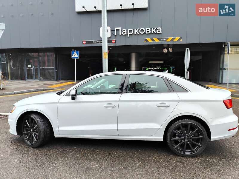 Седан Audi A3 2015 в Києві