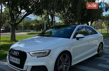 Седан Audi A3 2017 в Ивано-Франковске