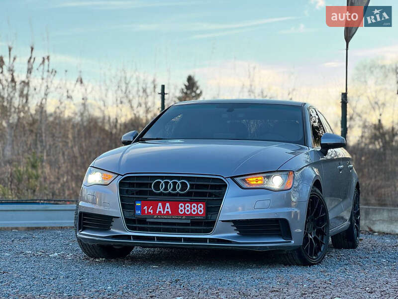 Седан Audi A3 2016 в Дрогобичі