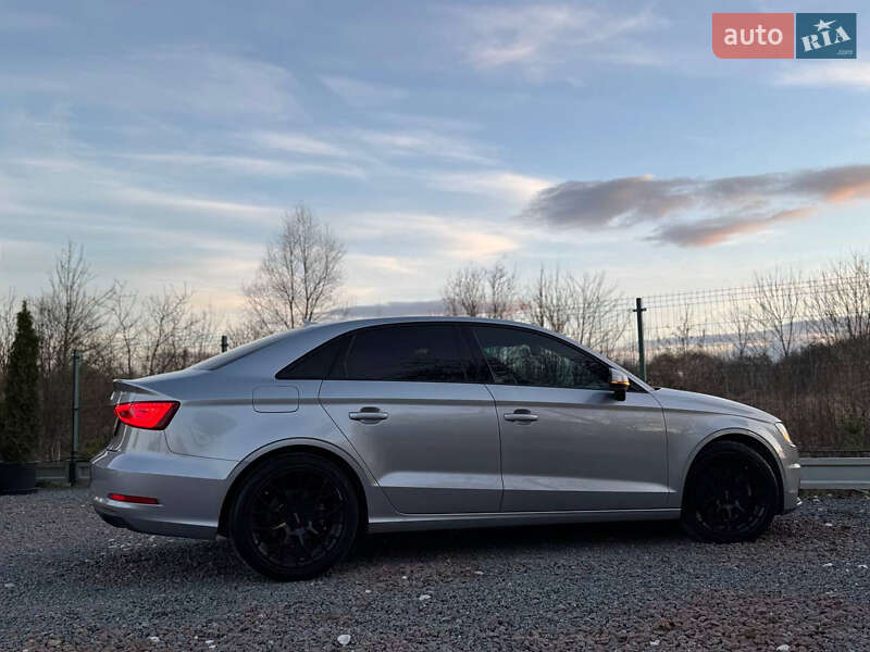 Седан Audi A3 2016 в Дрогобичі