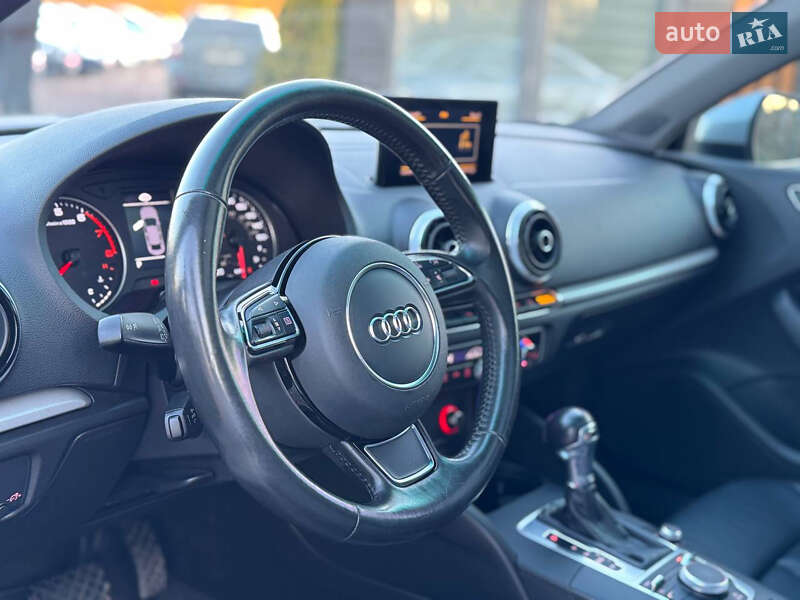 Седан Audi A3 2016 в Дрогобичі