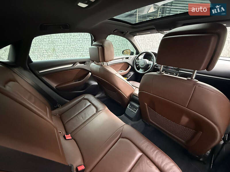 Седан Audi A3 2016 в Луцьку