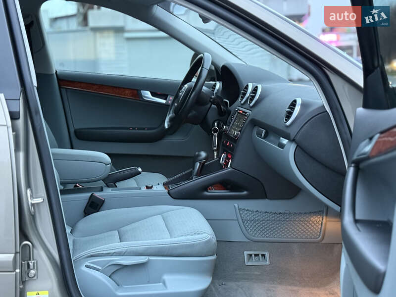 Хетчбек Audi A3 2009 в Старокостянтинові